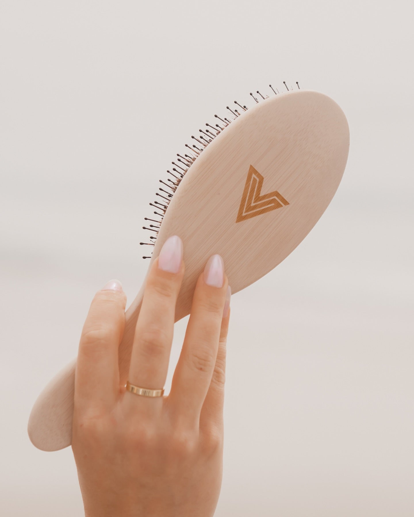 Volo Frizz Out Hair Brush